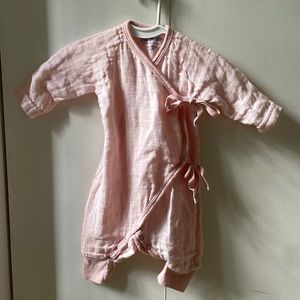 100% Egyptian Cotton Under the Nile size newborn jumper